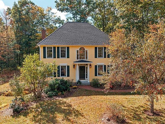 2nd image of 122 Grandview Drive