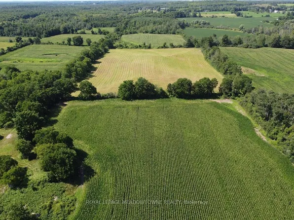 11080 1st Line, Milton, ON L9E 0J8