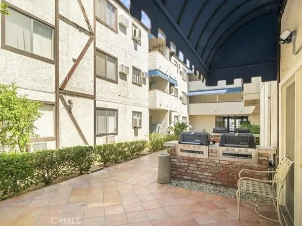 18530 Hatteras St Unit 218, Tarzana, CA 91356