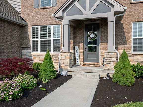 3rd image of 6075 Northlake Ct