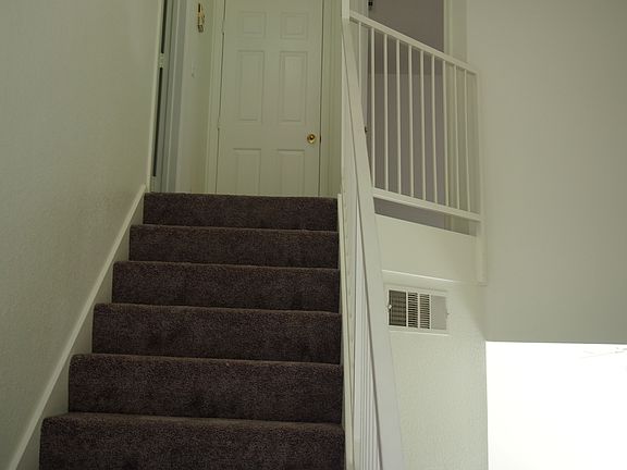 4th image of 7724 Bauble Ave
