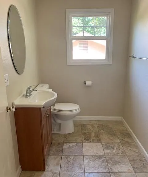 1747 Scott St — Photo 9