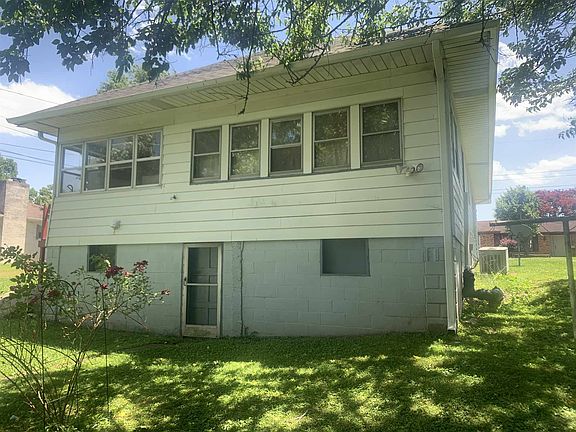 4th image of 1414 E Poplar St