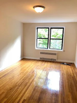 Rented by Silverstreet RE LLC | media 9