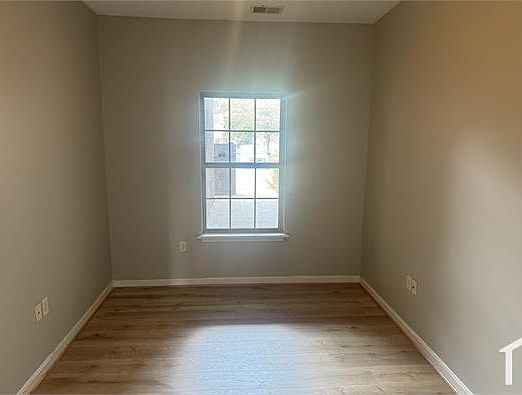 3rd image of 4618 W Market St Unit 105