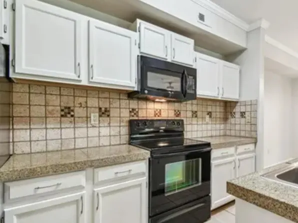 5608 Pinnacle Heights Cir, Tampa, FL