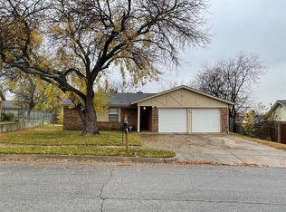 6304 Macarthur Dr, Watauga, TX 76148