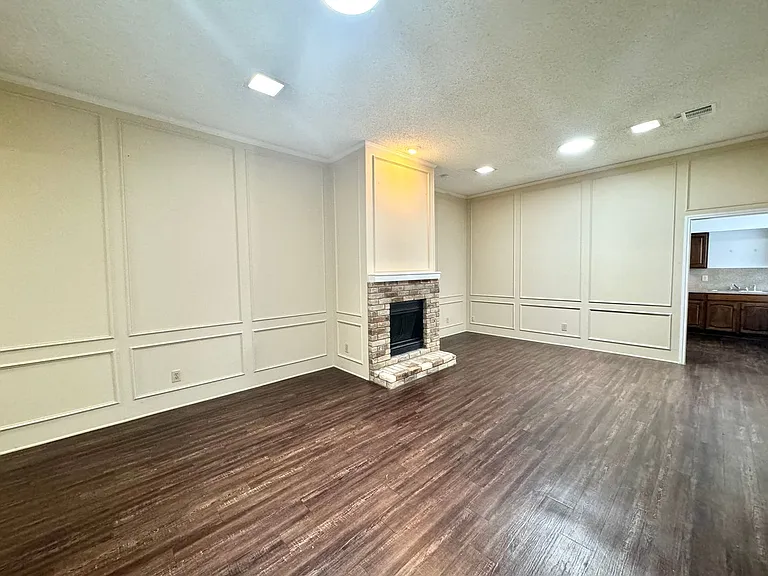 13217 Fall Manor Dr — Photo 2