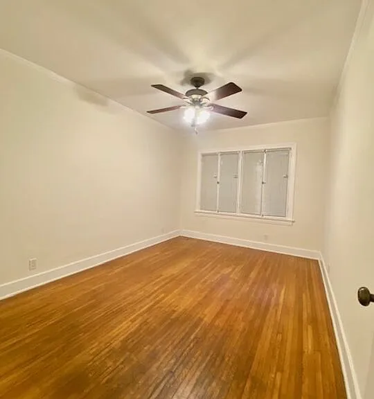 1040 N Sweetzer Ave #1/2 — Photo 9