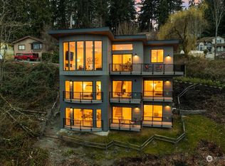 16900 SE 38th Pl, Bellevue, WA
