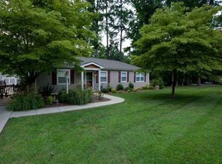 1801 Arnold Dr, Charlotte, NC 28205