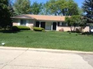 6237 Wynford Dr, West Bloomfield, MI