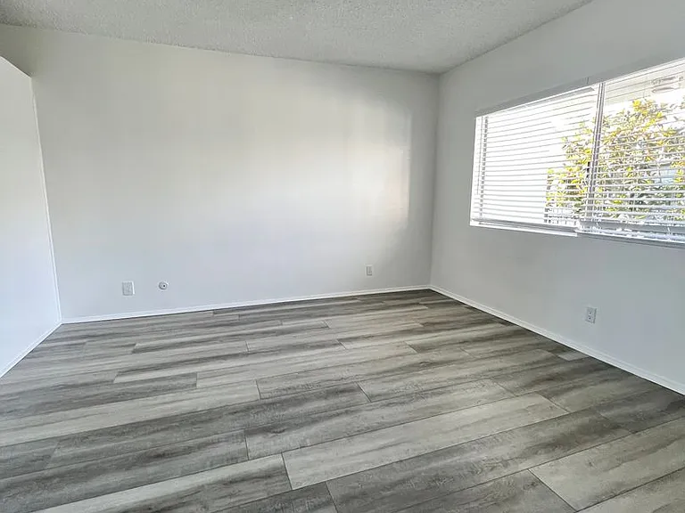 The Nicole Apartments — Photo 39