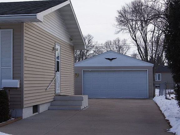 Well maintained exterior