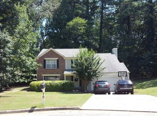 70 Heathrow Dr, Riverdale, GA