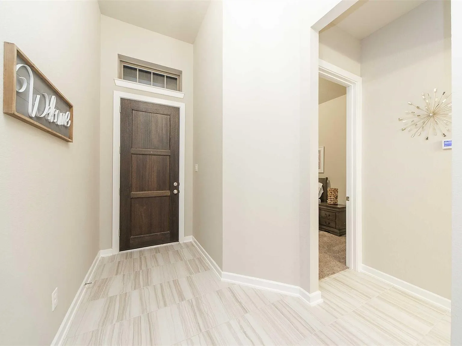 4 bed, 3.0 bath, 2066 sqft, $3,900 — Photo 3