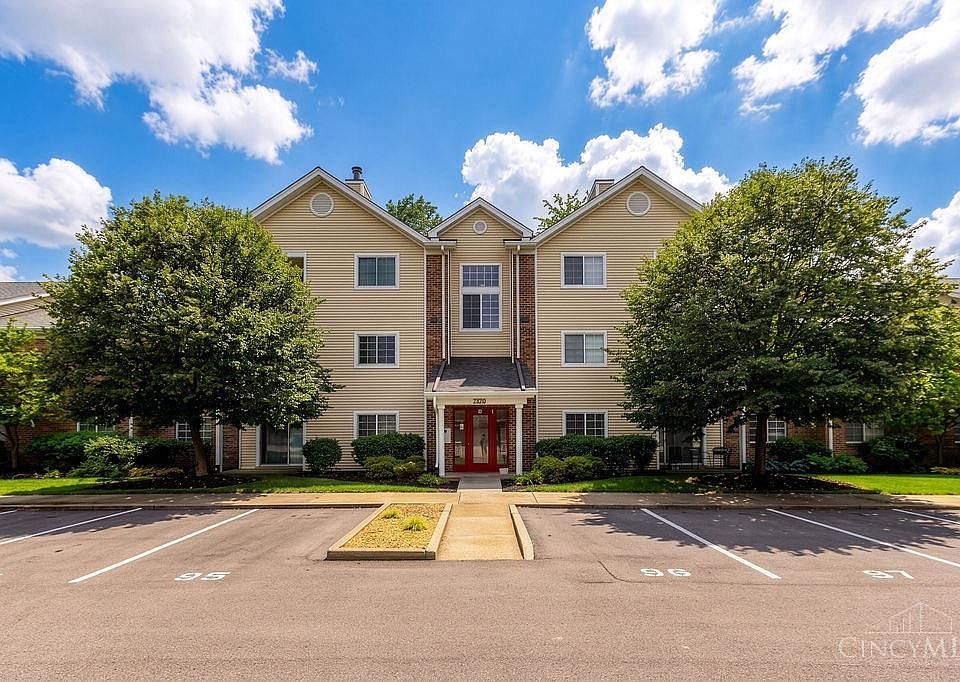 1st image of 120 Carrington Ln APT 102