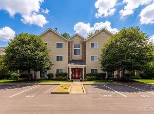 120 Carrington Ln APT 102, Loveland, OH 45140