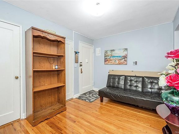5th image of 505 E Lincoln Ave APT 420