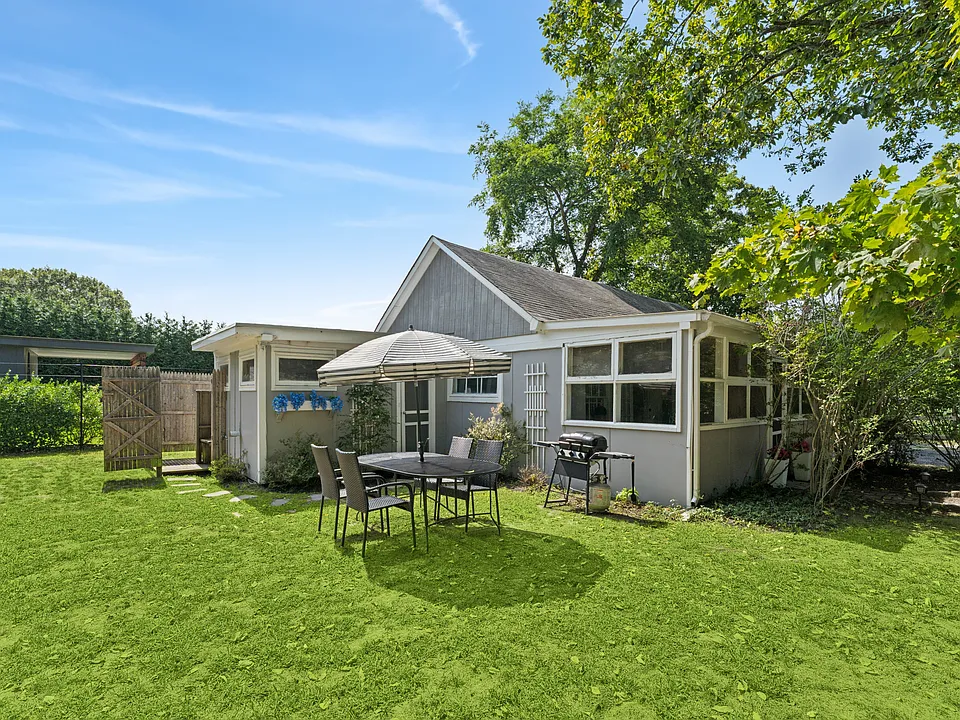 36 Lamb Ave