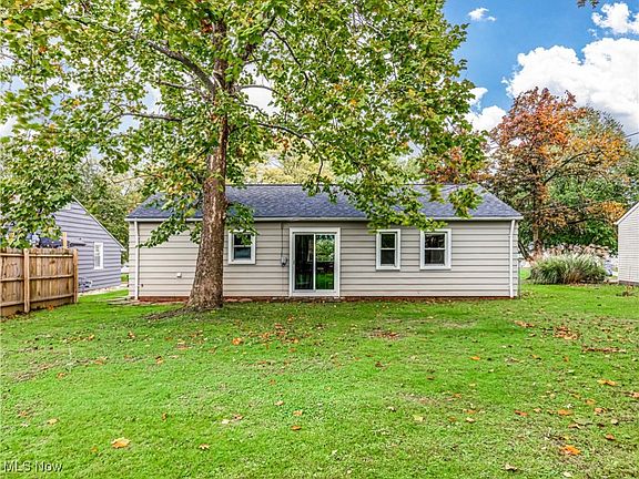 3rd image of 6490 Aylesworth Dr