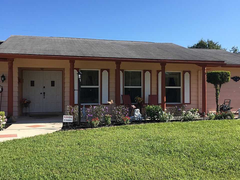 1st image of 2339 Louise St