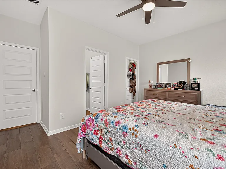 22811 Wolfshire Way — Photo 22