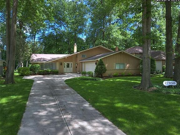 2nd image of 27856 Blossom Blvd