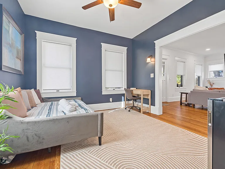 1021 North Ave NE — Photo 16