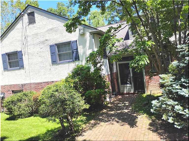1124 Rose Glen Rd — Photo 15