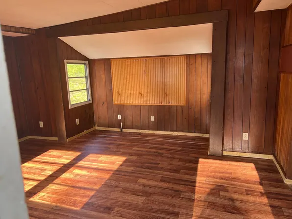 151 Ivycrest St, Bluefield, WV 24701