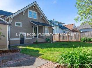 5256 NE 14th Pl UNIT B, Portland, OR 97211
