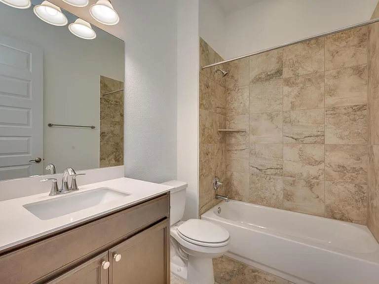 220 Oxbow Cv — Photo 30