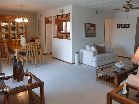 3rd image of 8118 169th St