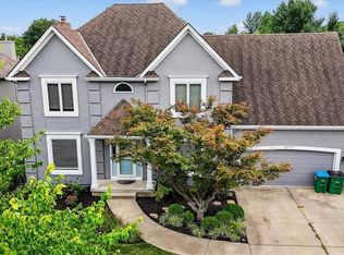 10717 W 128th Pl, Overland Park, KS 66213