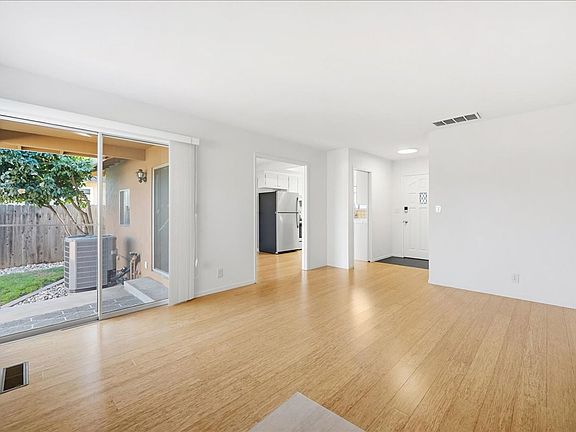 5th image of 3817 Breuner Ave