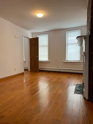 Sold by Pen Realty LLC | media 4