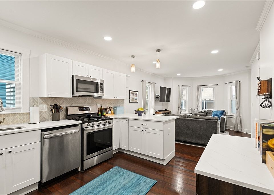1st image of 16-18 Phelps St #1