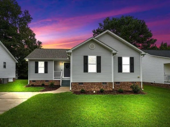 629 Avondale Dr, Clayton, NC 27520