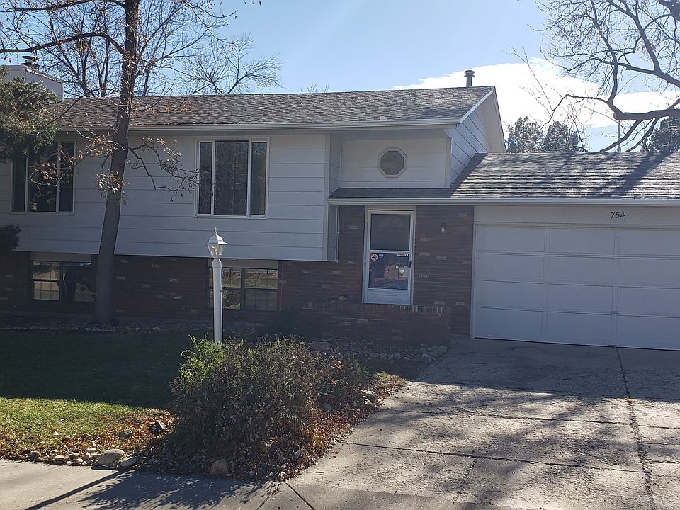 1st image of 754 White Elm Dr