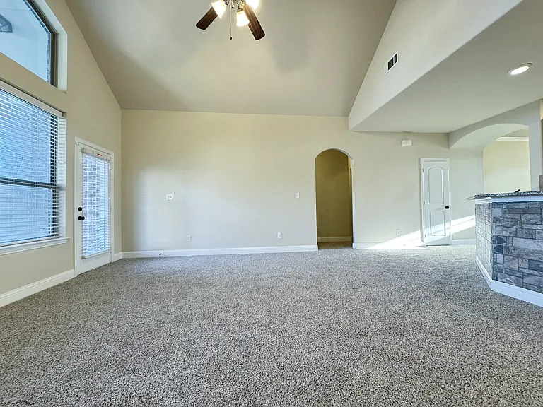 4106 Whitetail Ln — Photo 11