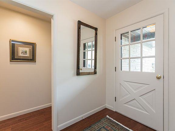 5th image of 319 Koser Ave