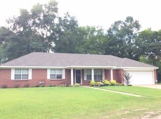 1214 Dale Rd, Caledonia, MS 39740