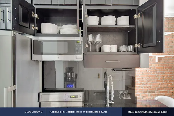 Rented by The Blueground | media 22