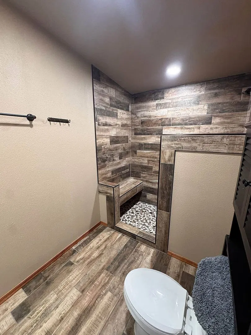 3 Bedroom/2 Bathroom Home with Utilities included — Photo 1