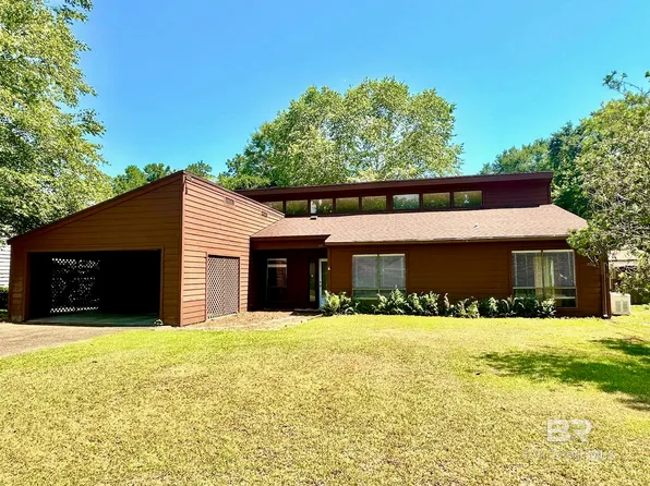 113 Cherryhill Dr, Daphne, AL 36526