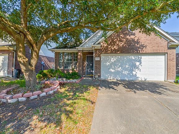 2nd image of 2907 Amber Cliff Dr