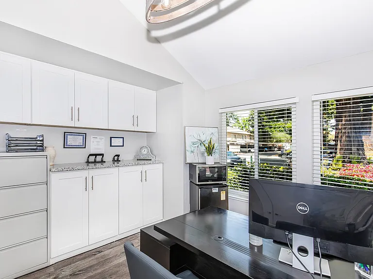 54 Quay Ct — Photo 1