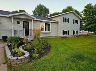 625 6th St NE, Perham, MN 56573