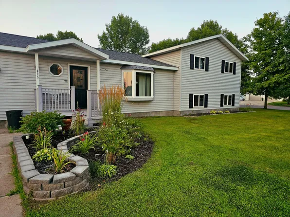 625 6th St NE, Perham, MN 56573